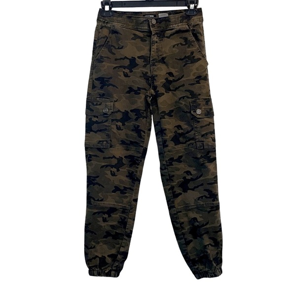 Fashionnova Camo Joggers Unisex Size M - Picture 1 of 16